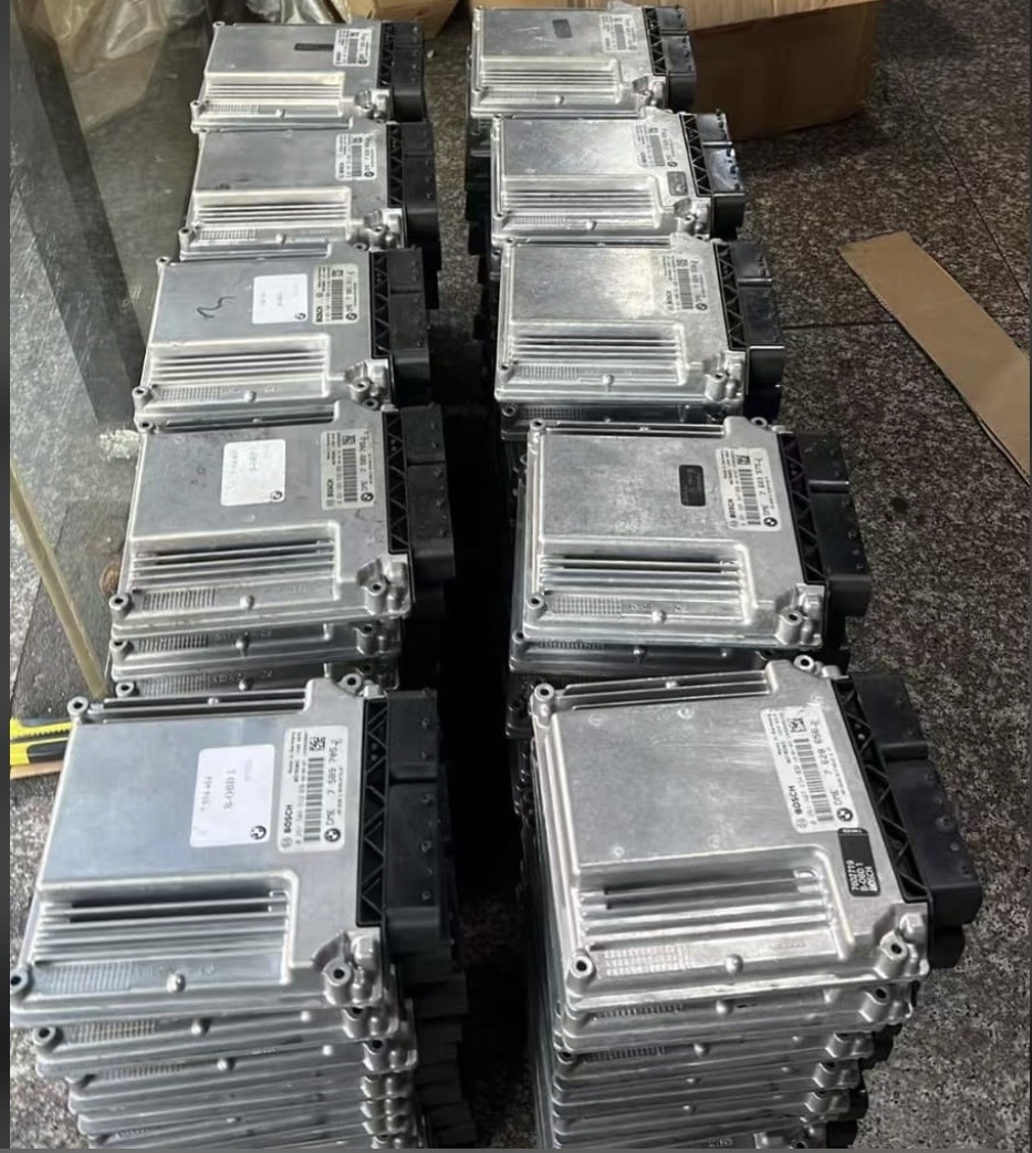 Mercedes-Benz engine ECUs in stock